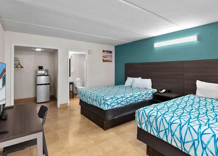 Windwater Hotel And Marina South Padre Island